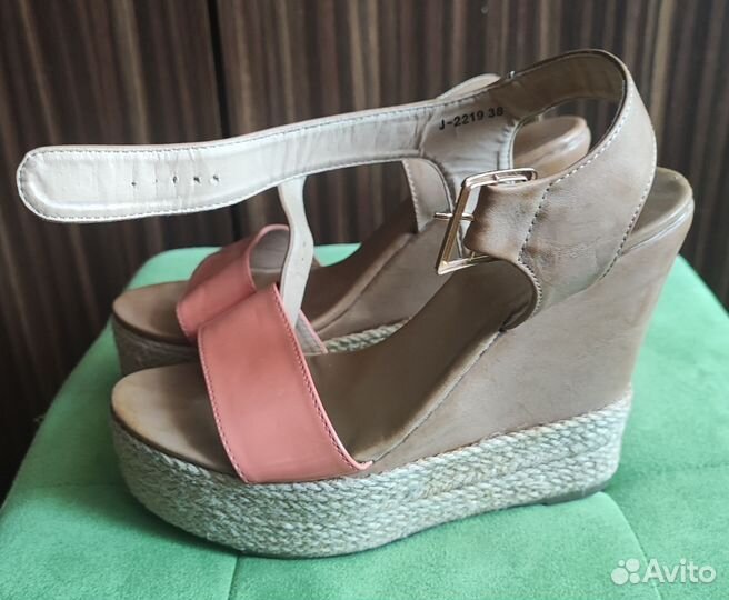 Босоножки женские 38 размер
