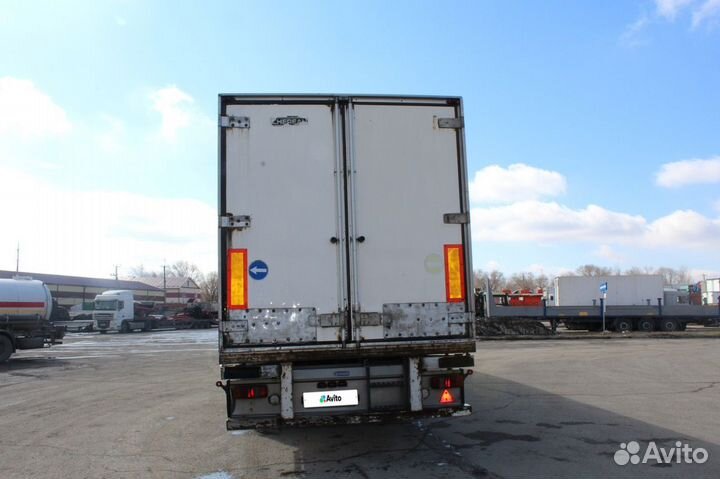Volvo FH 460 с полуприцепом, 2006