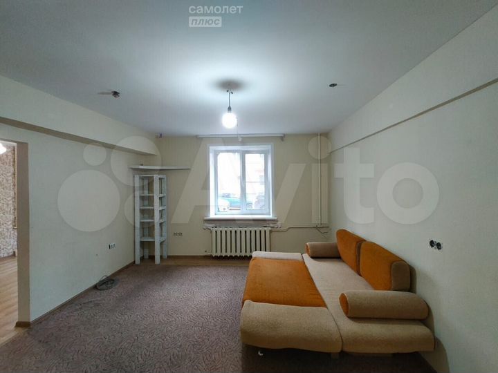 Комната 17,8 м² в 2-к., 1/3 эт.