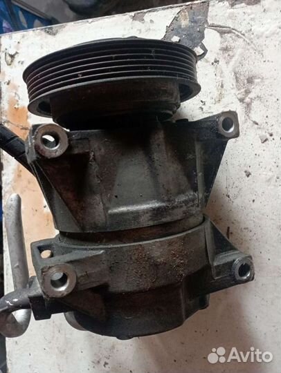 Компрессор кондиционера nissan