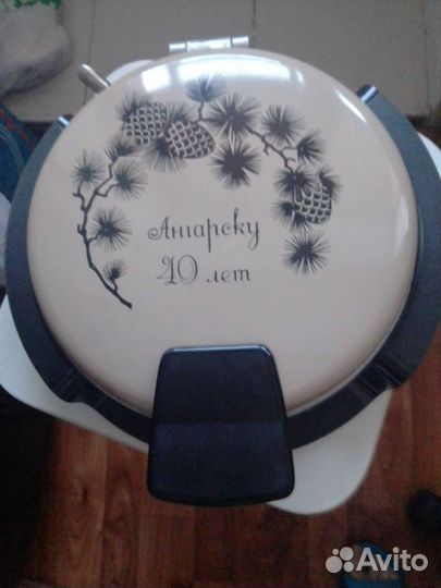 Электрическая вафельница новая СССР