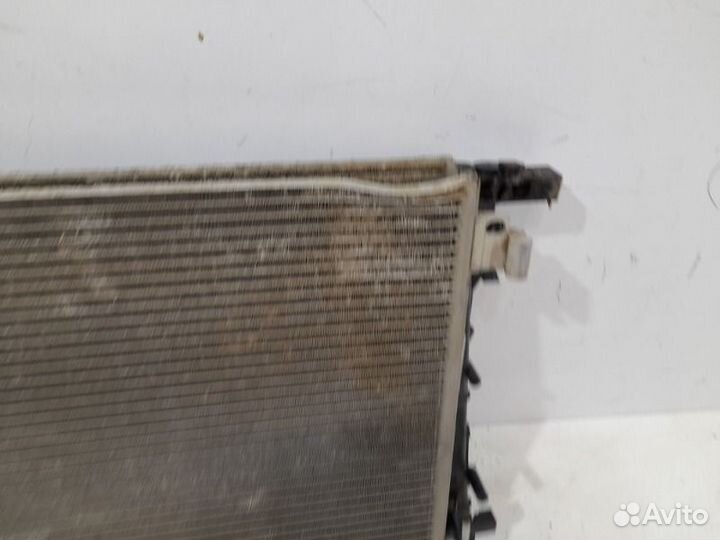 Радиатор охлаждения Renaul Logan 2