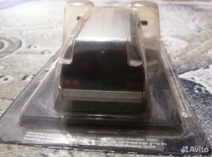 Модель автомобиля 1/43