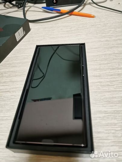 Samsung Galaxy S22 Ultra, 12/256 ГБ