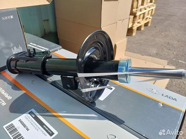 Стойка телескопическая передней подвески Веста