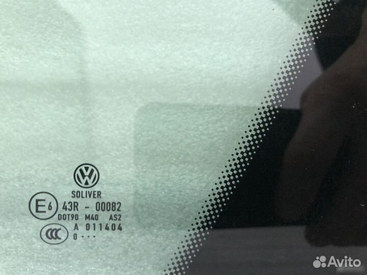 Стекло двери форточка левая VW Passat B7 Седан