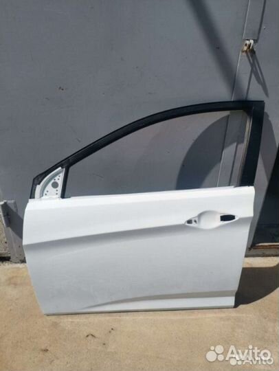 Дверь боковая передняя левая Hyundai Solaris седан