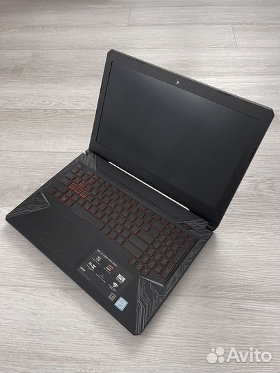 Игровой Ноутбук Asus i5 (8th) nvidia GTX 1050 12gb