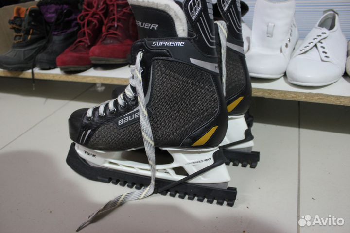 Коньки детские Bauer 38.5 новые