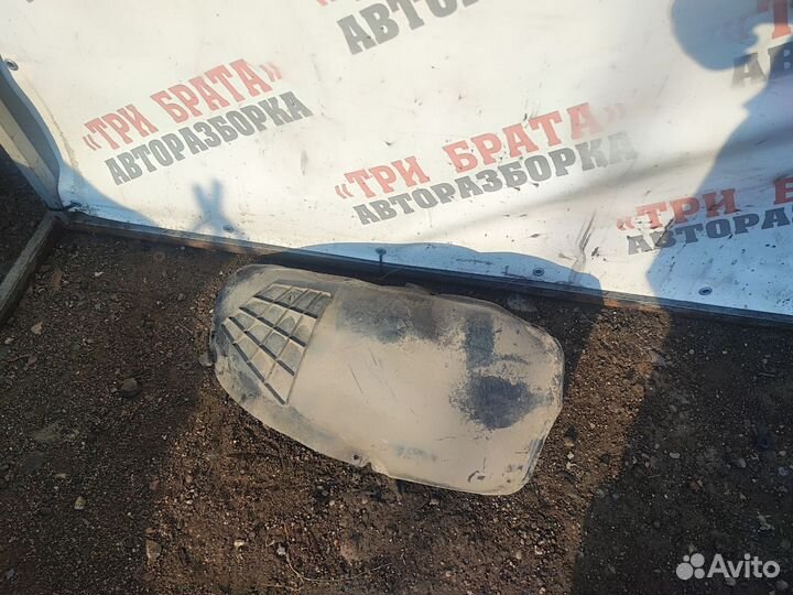 Опель Астра Подкрылок задний Прав