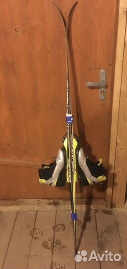 Беговые лыжи, Лыжные ботинки