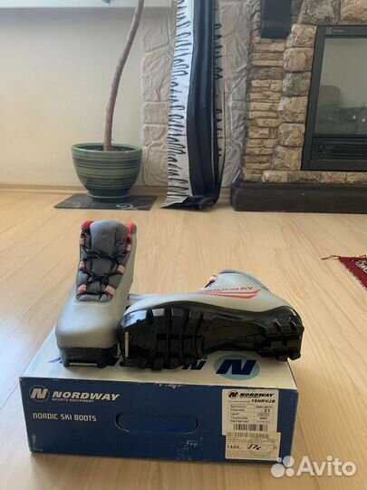 Лыжные ботинки