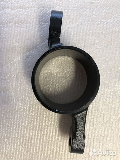 Кронштейн пер ниж рычага Lexus LS430 4865250040