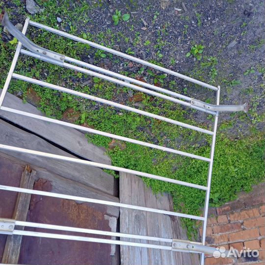 Багажник на машину