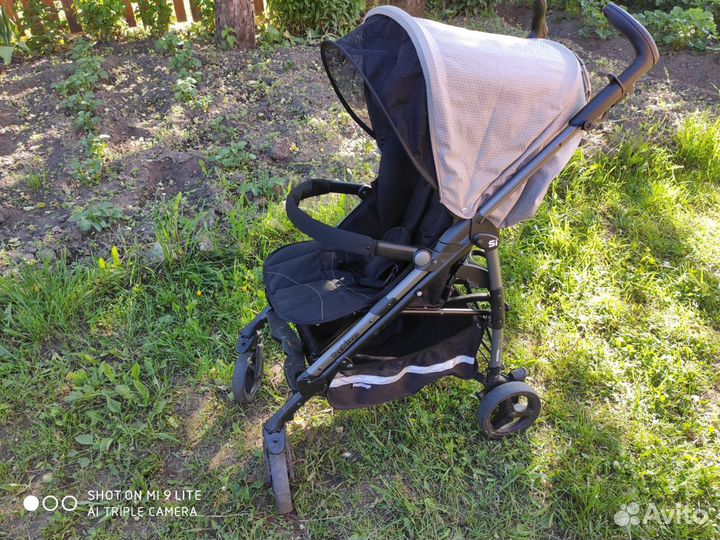 Детская прогулочная коляска