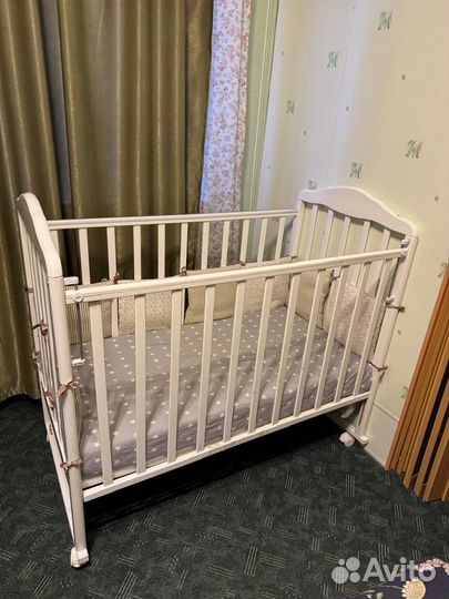 Детская кроватка