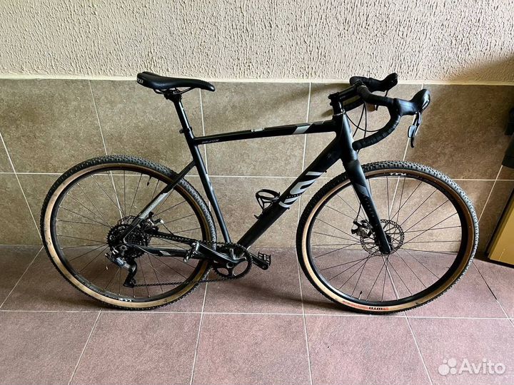 Дорожный велосипед Stinger gravix evo