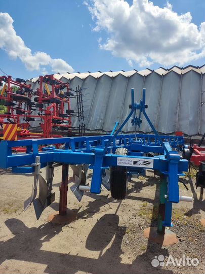 Плуг Светлоградагромаш 8 корп. (ПНУ-8х40), 2015