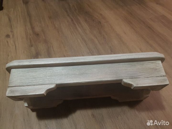 Подставка с мисками