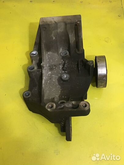 Кронштейн генератора Форд Фокус Ford Focus 1 usa