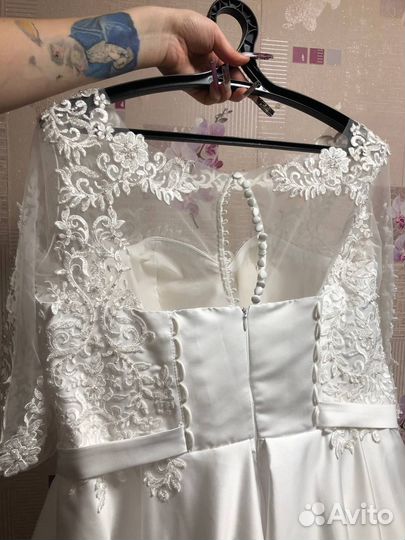 Свадебное платье