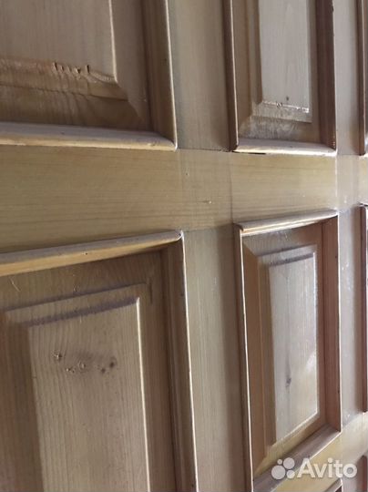 Дверь входная деревянная с коробкой