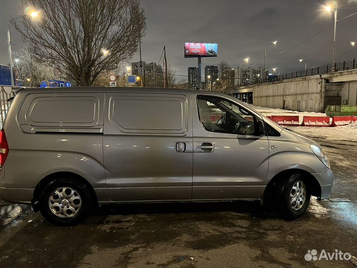 Hyundai Grand Starex 2.5 AT, 2011, 278 000 км