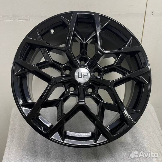 Литые диски R17 5/114.3 Wheels UP Up110 New Black