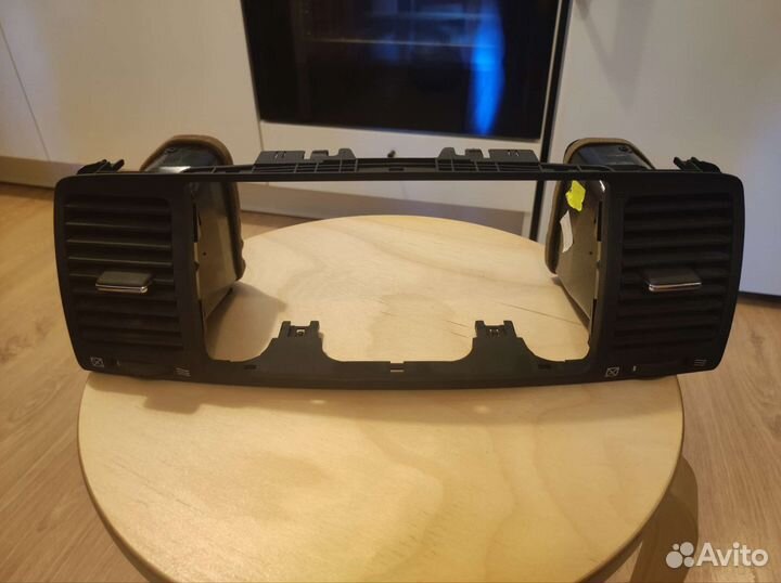 Центральная рамка Toyota Corolla 120