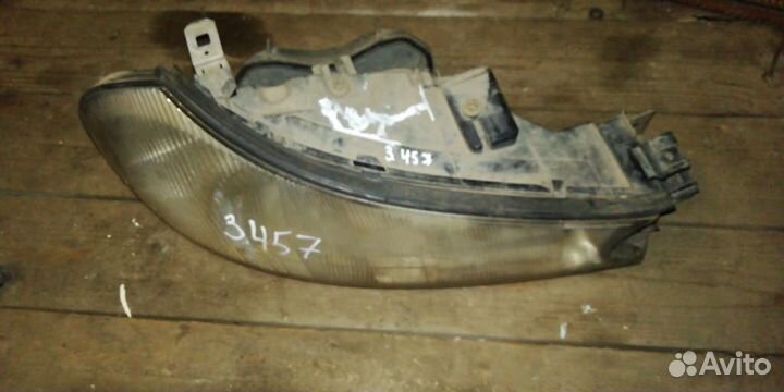 Фара передняя левая Ford Mondeo II 305235441