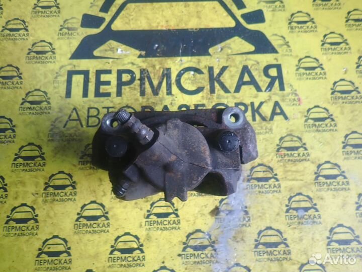 Суппорт передний правый Renault Megane III 09-16