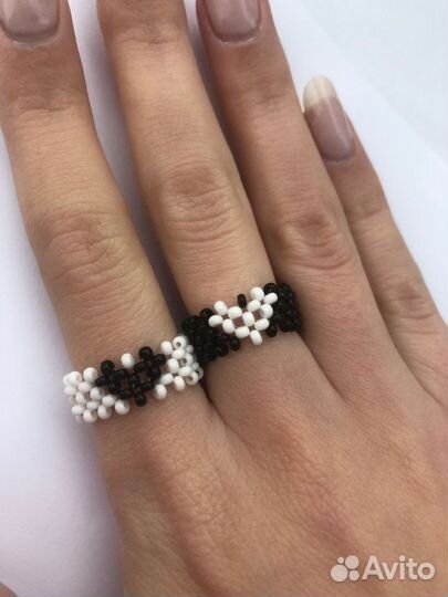 Украшения из бисера на заказ