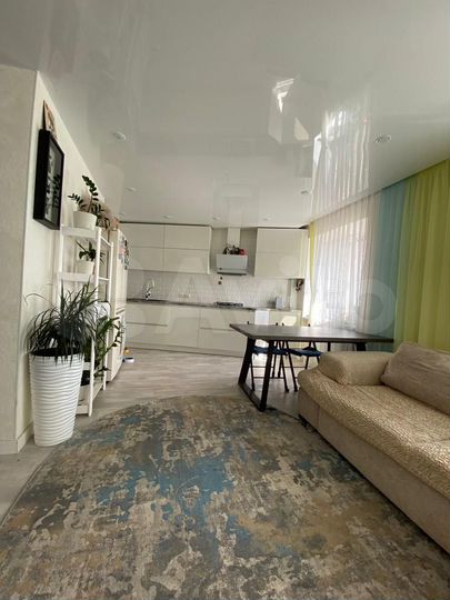 3-к. квартира, 87 м², 8/9 эт.