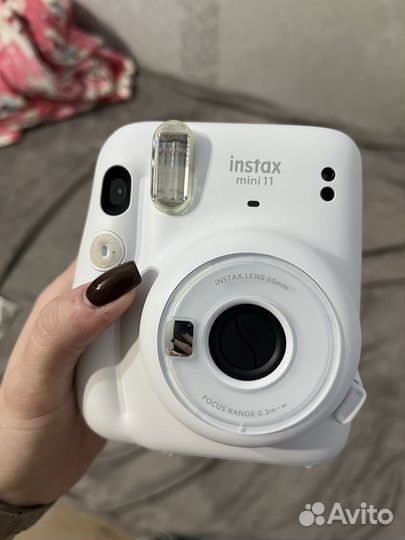 Плёночный фотоаппарат instax mini 11