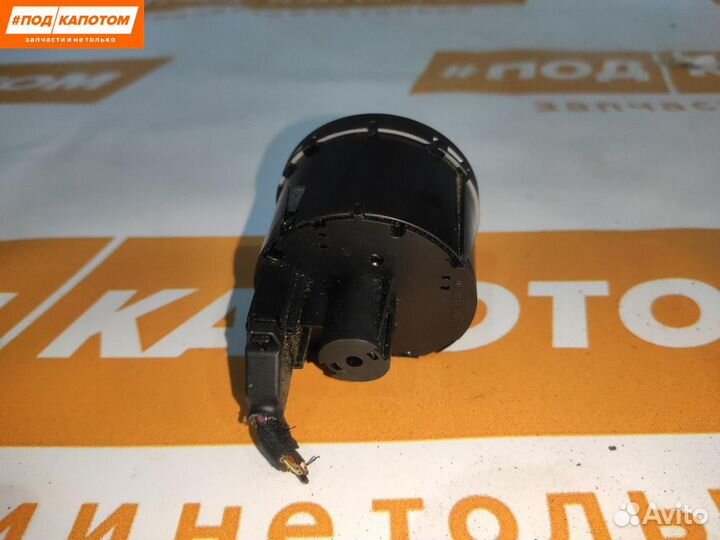 Блок управления светом Volkswagen Tiguan