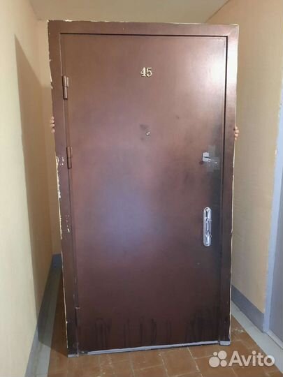 Дверь входная металлическая