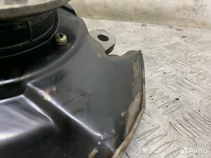 Кулак поворотный передний правый Honda Accord 7