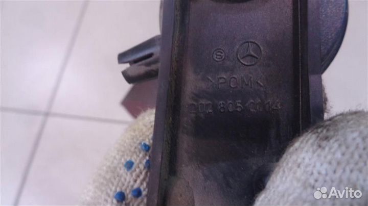 Активатор замка крышки бензобака Mercedes Benz C