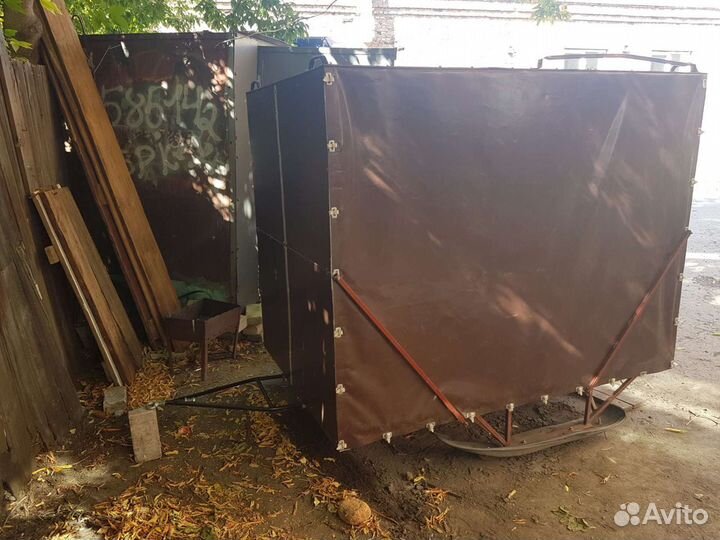 Утепленный прицеп для зимней рыбалки