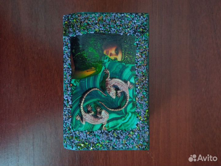 Шкатулка для украшений новая