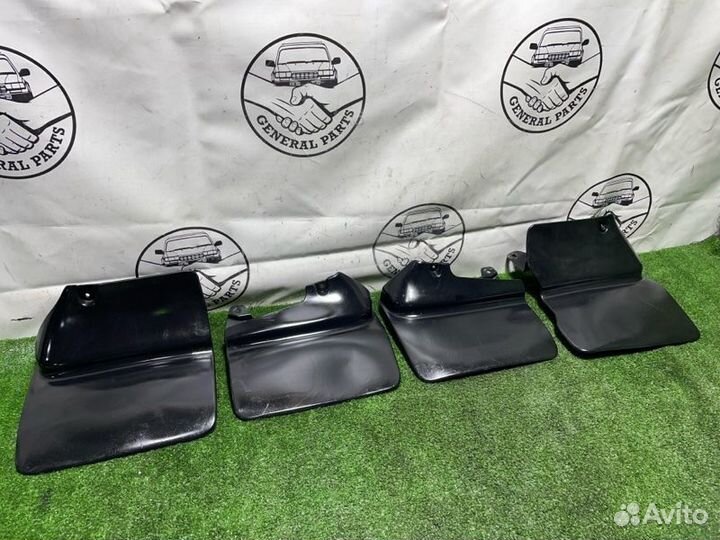 Брызговик Toyota Land Cruiser Prado RZJ95 3RZ-FE