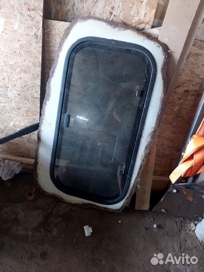 Люк автомобильный