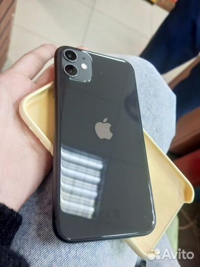 iPhone 11, 64 ГБ