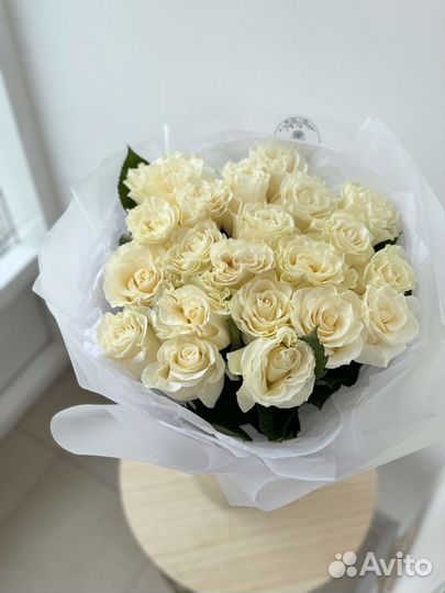 Белые розы букет