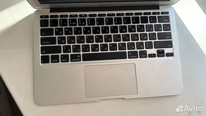 Macbook air 11 2014 i7/8/256