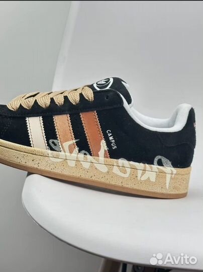 Кроссовки женские adidas