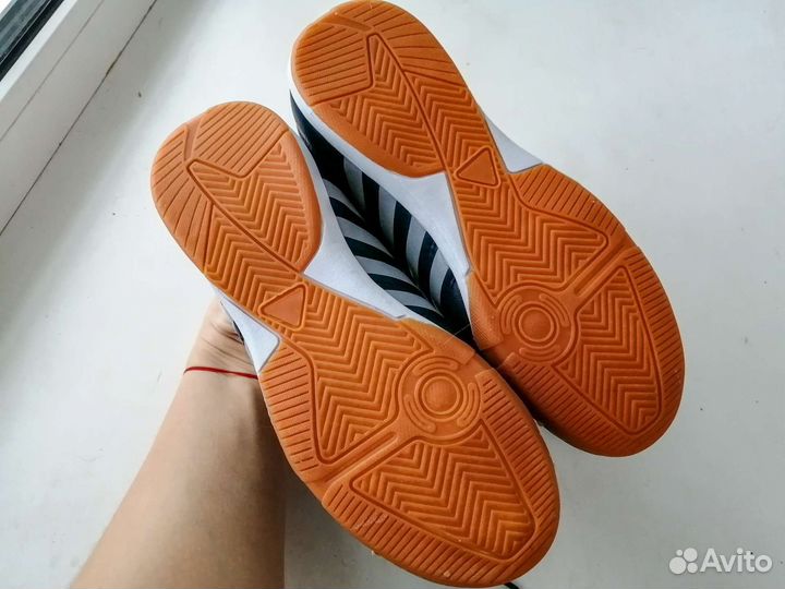 Детские футзалки новые (разные размеры)