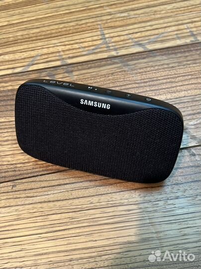 Колонка Samsung Level Box Slim