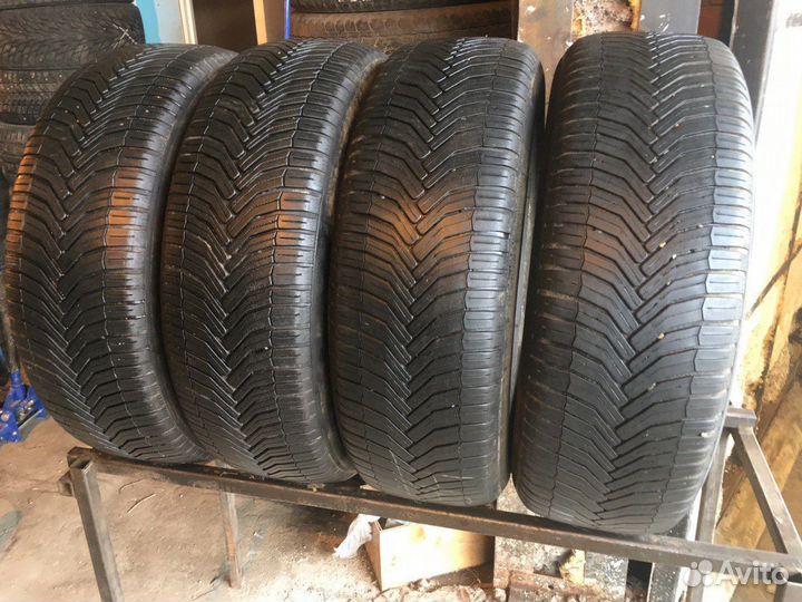 Michelin CrossClimate 215/65 R16
