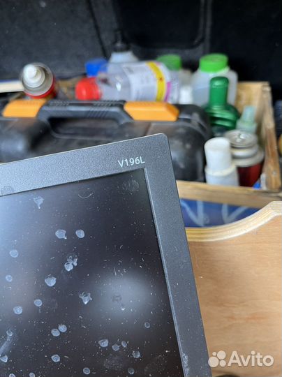 ЖК монитор 19